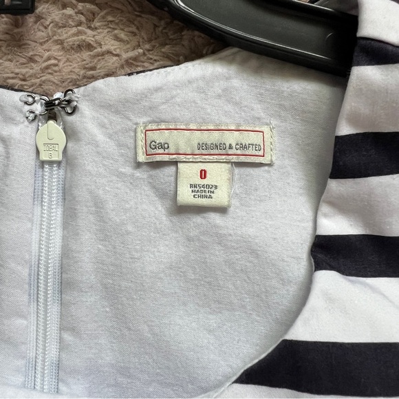 Gap Cotton Blend Striped Pleated Midi‎ Dress with Pockets Women’s Size 0 - Picture 2 of 7